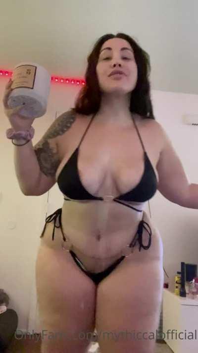 since some of ya’ll bitches want to charge people for vids i post this shit for free 🔥🔥🔥