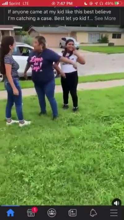 6th grader vs mom of girl she has beef with