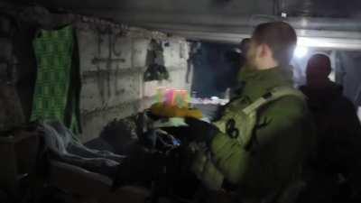 Defenders of Bakhmut from the 251st battalion of the Territorial Defence help celebrate a fellow fighter’s birthday!