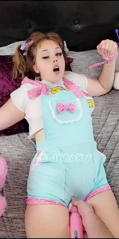 The only way he would Untie me is if i BLow him! [Abriebaby] 18 years old