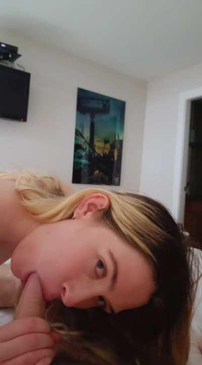 Every Morning should start with a blowjob!