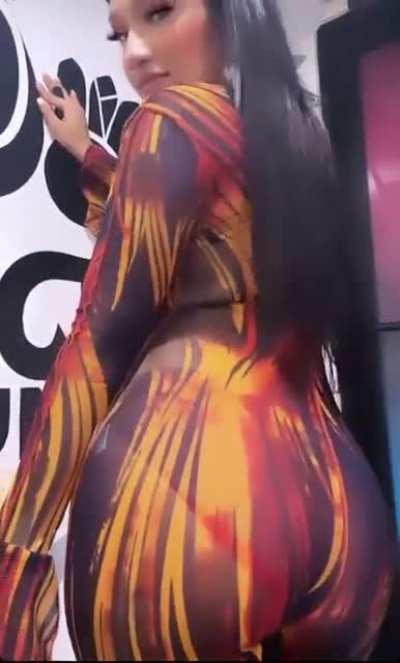 do you mind mixed baddies like her ?