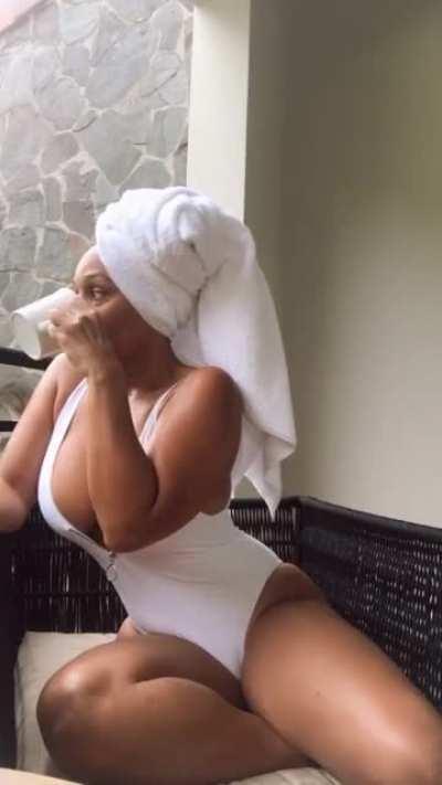 She keeps posting imma keep sharing 😋 MFord