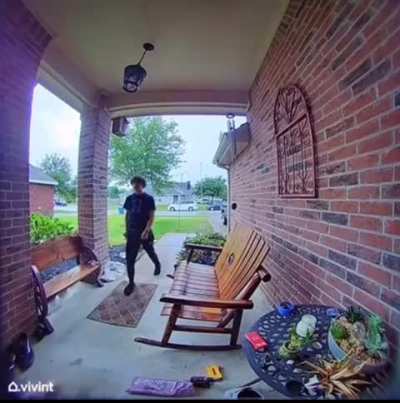 Bully Confrontation De-Escalation by Guardians