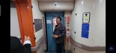 telugu yuvatha joining engineering after watching happy days in 2008