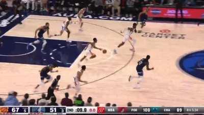 [Highlight] Anthony Edwards mad at a no-call doesn't get back on defense and allows an easy layup for Landry Shamet to close out the half