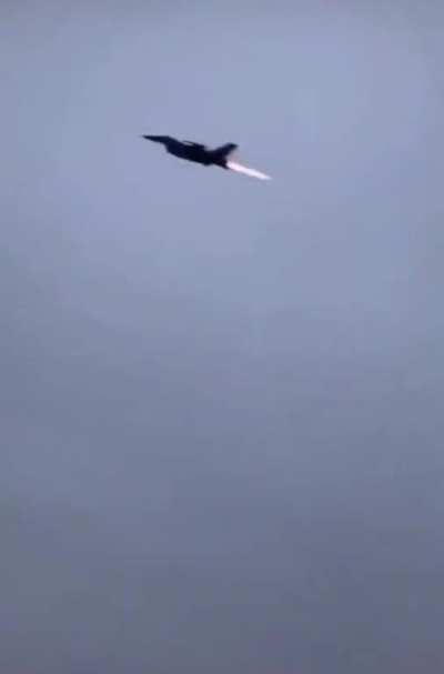 F16s on training exercise in Denmark absolutely sending it