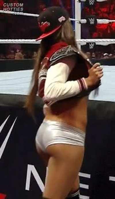 Nikki Bella's Ass❤❤