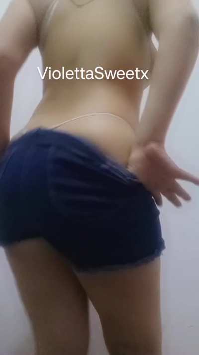 I love to dance! You can watch my ass shake all you want! [GFE] still on sale: A WHOLE WEEK 130$ / A WHOLE NED 300$