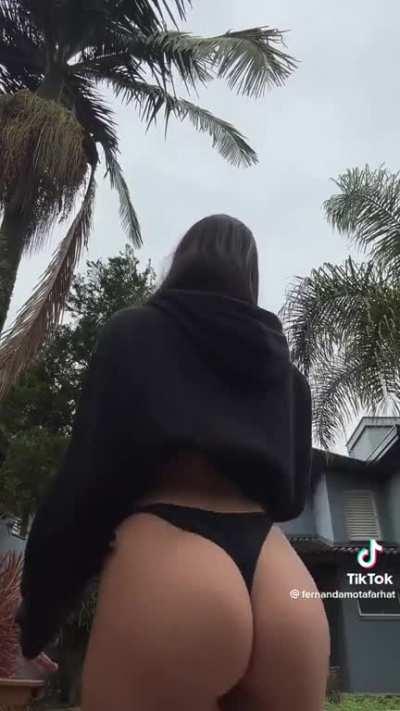 Wait for it (fernandamotafarhat)