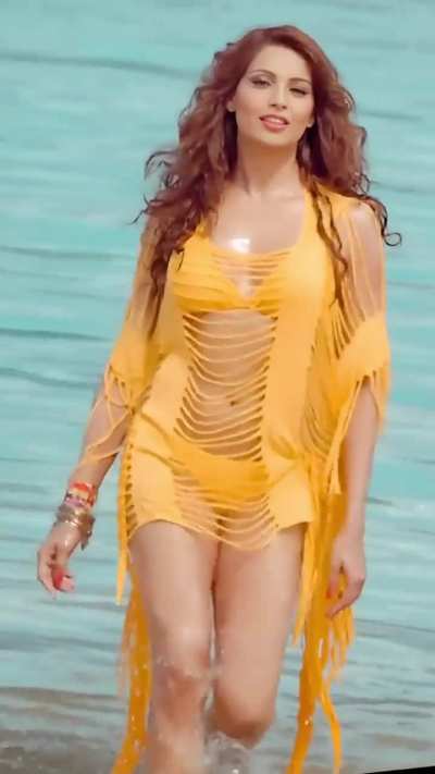 Sexy Bipasha Basu