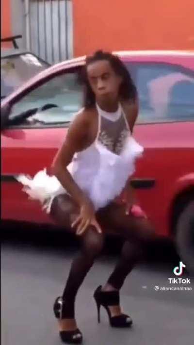 QUE TE PASO RONALDINHO 😓😓