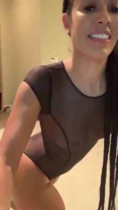 get her onlyfans ASAP ⬇️🏆