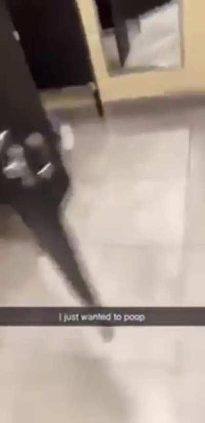 Solo queria cagar 😎👊
