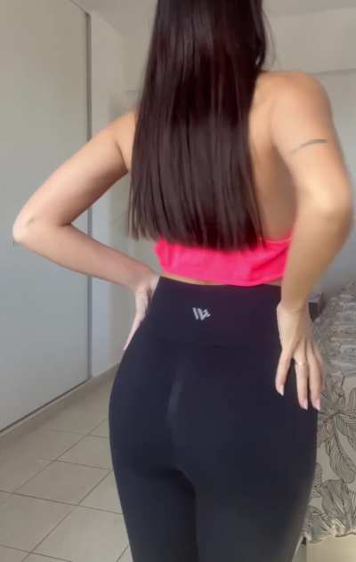 [F] ready for a gym session with my coach