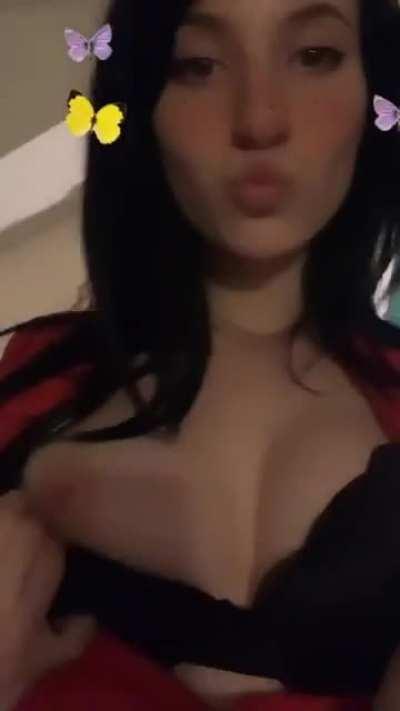 Boobs and butterflies would be my band name 100% 😂