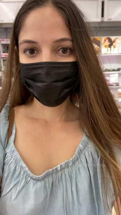 Buy me instead, I'm a package good for breakfast, lunch and dinner. [GIF]