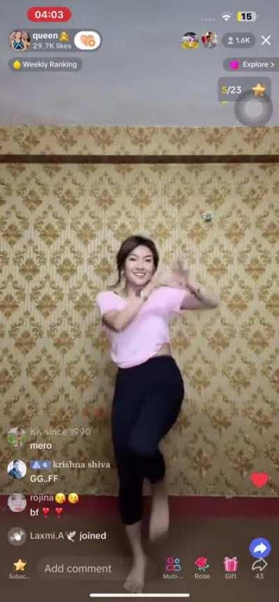 Bubu hallako ki dance gareko?2laat xole j hosh🍌🍌