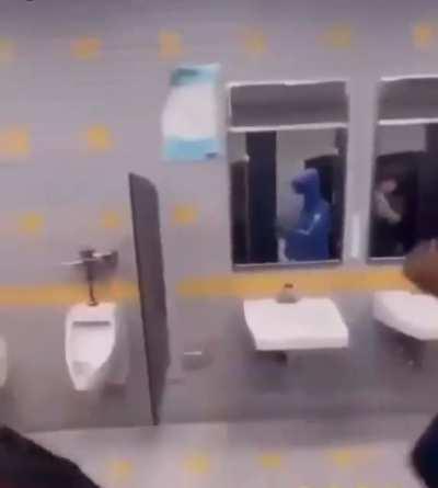 Thought it was gonna be a dance battle💀