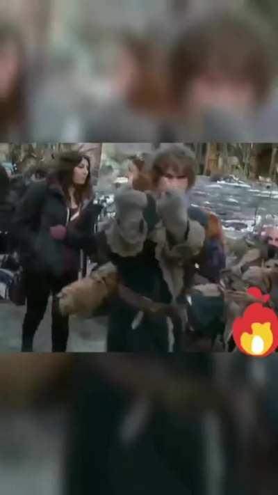 Martin Freeman showing his finger behind the scenes of Hobbit 2012 - 2014.