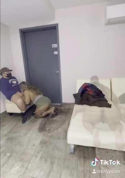 Join my Onlyfans ($7.99) to purchase my 23 minute video me me seducing and fucking the DoorDash delivery driver for only $14.99 CHRISTMAS SPECIAL 🎄🥰 Long amazing video definitely worth it, plus you’ll get 6 free short videos for FREE when you join. Link i