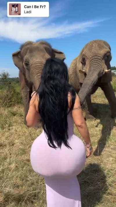 What a view 🍑 😍