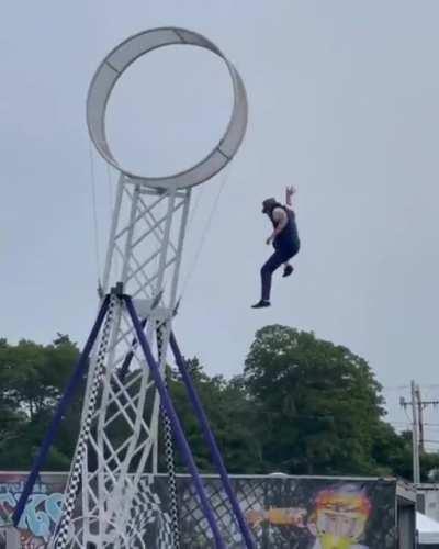 Big wheels keep on turning. Carry me home to see my kin.