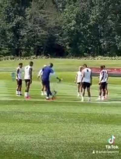 Modern Keeper Onana fitting in nicely with the team.