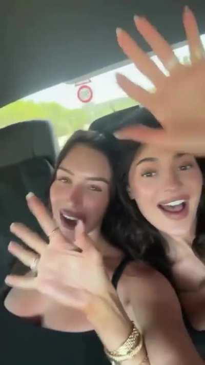 Stassie and Kylie via TikTok - July2024
