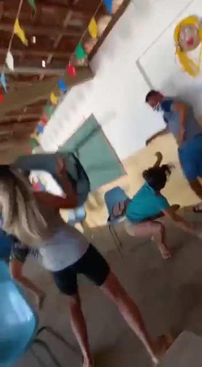 Levou a amante pra vacinar 💀