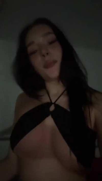 Karla Ungureanu (@hiimsexiaf)