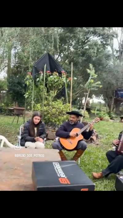 Já temos uma nova edição de Jesus, e dessa vez ele veio Gaúcho dos bagual mesmo... TOMA!! 💪🤠🧉💚❤️💛