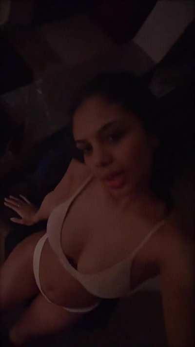 Just trying to get pool party ready 🎉