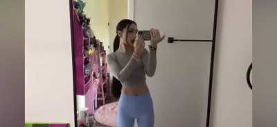 Her body is literally pure goon material