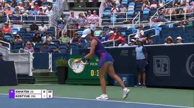 Iga Świątek & Marta Kostyuk
