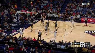 [Highlight] Jokic shows off his footwork and hits the clutch basket to put the Nuggets up by 2