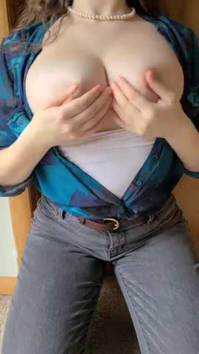 Can i be your sexually frustrated fuck doll? (18f)