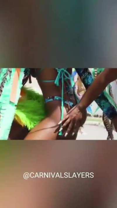 Yanique Curvy Diva looking like a goddess at carnival 😍