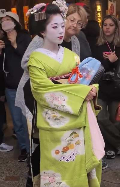 When the zoo is closed