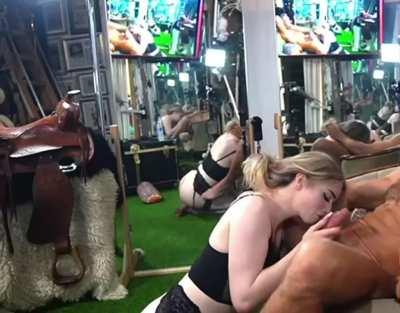 Pull on my hair while I suck your dick! 💖💖💖