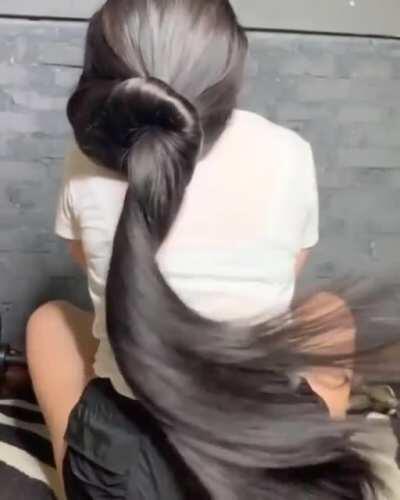 Mila (@022mila_beautiful_long_hair)