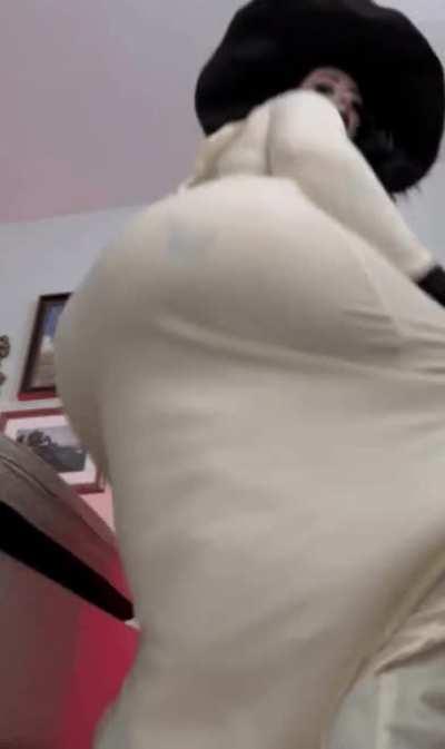 Lady Dimitrescu by teph1ewa1fu