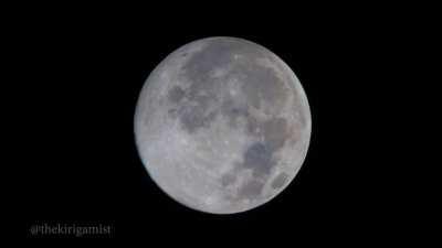 [OC] I made a timelapse of the Moon