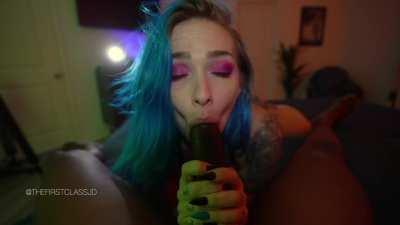 She's sooo good with it ! Watch this entire video FREE on onlyfans.com/TheFirstClassJD