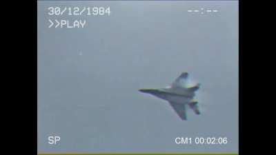 【﻿Ｓｏｖｉｅｔ Ｗａｖｅ Ａｅｓｔｈｅｔｉｃｓ】（縁音ア）