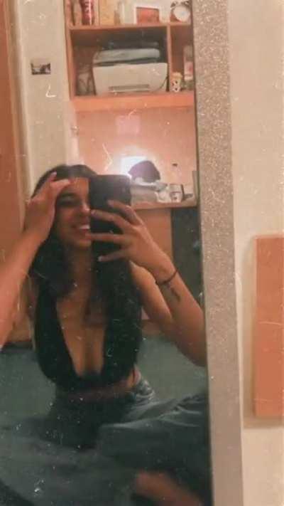 Love her deep cleavage!