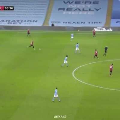 Us beating City's press effortlessly (credit- @bissakas on Twitter)