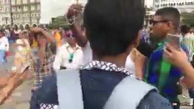 imagine being a 9/10 white in india