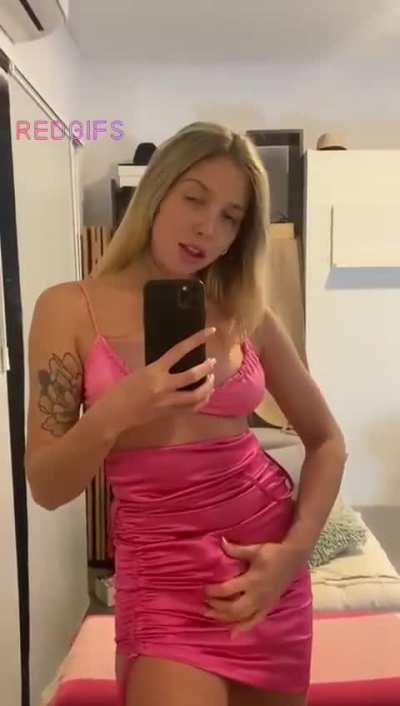 Describe my girldick in one word