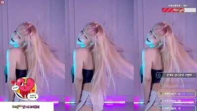 Sol3712 dances to Sex on the Beach